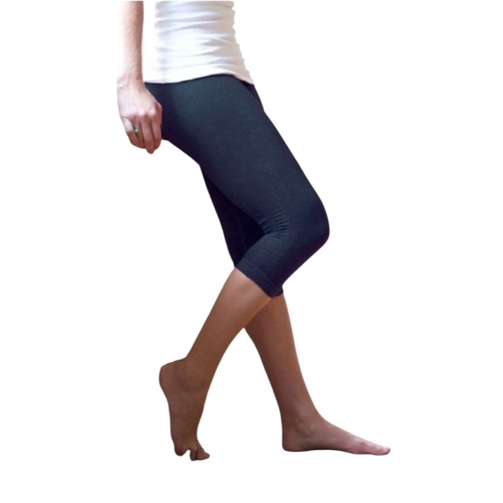 LULULEMON women's size 8 In the Flow crop II heathered inkwell seamless leggings
